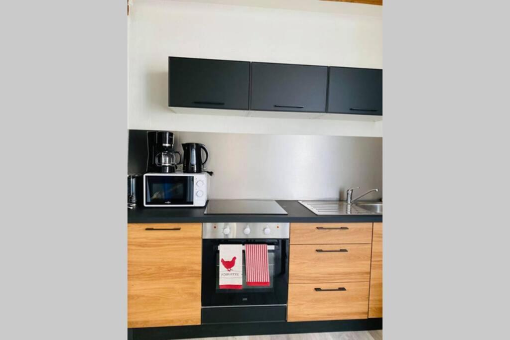 Appartement Rez-De-Chaussee Laon Exterior foto